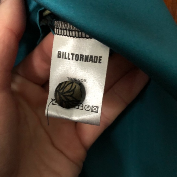 BILLTORNADE 100% Silk Botton Back Blouse - Picture 5 of 7